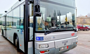 В Херсон прибыли 10 автобусов, проработавших на улицах Роттердама около 10-ти лет