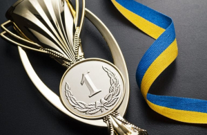 Херсонская гимнастка лидировала на чемпионате «Зимняя мечта»