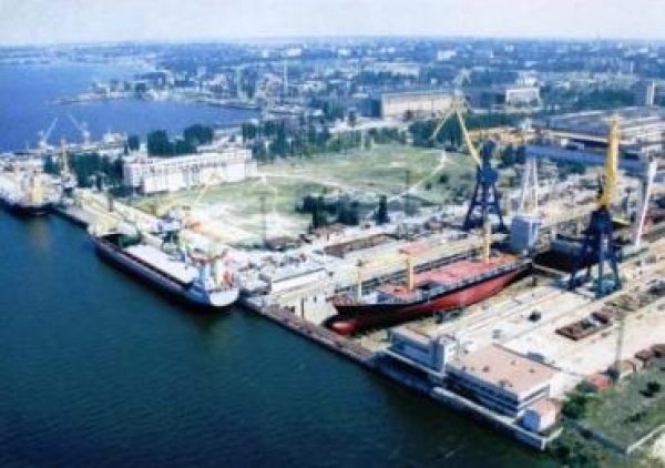 Массово увольняют работников с Херсонского судозавода 