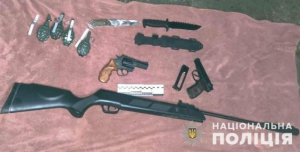 В доме у семейного дебошира обнаружили арсенал оружия и боеприпасов