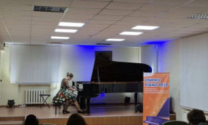 Жительница Геническа стала призером трех музыкальных конкурсов