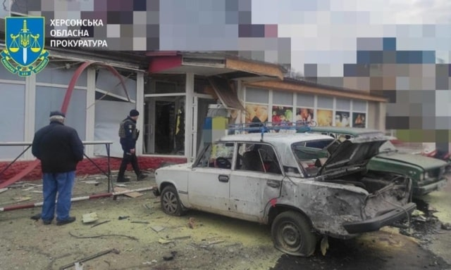 Во время обстрела Нововоронцовки ранены несколько человек