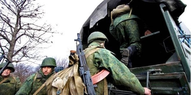 Российские военные отбирают у местных жителей автомобили - ЦНС