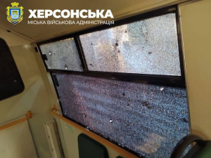 Вражеский беспилотник снова атаковал общественный транспорт в Херсоне