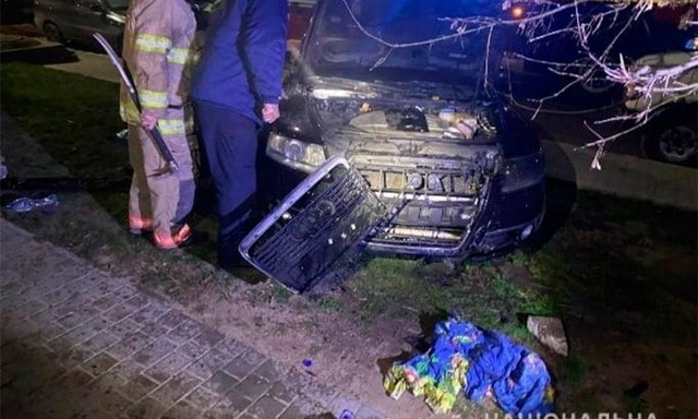 В Херсоне задержали ночных поджигателей «Audi»