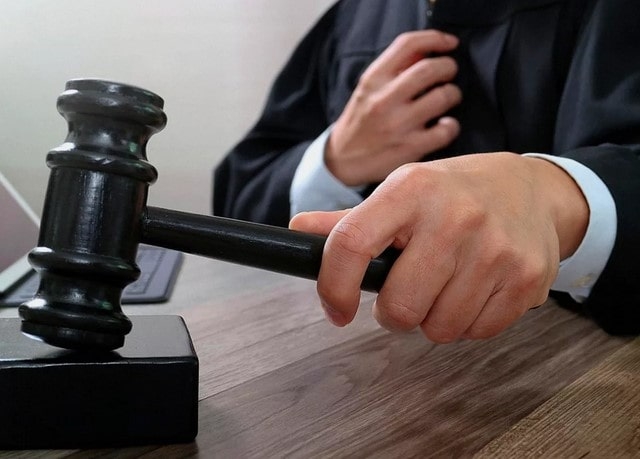 Исполнение судебных решений с частным исполнителем в Киеве и Украине
