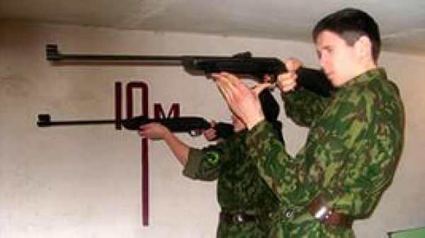 Херсонские школьники прошли допризывную подготовку