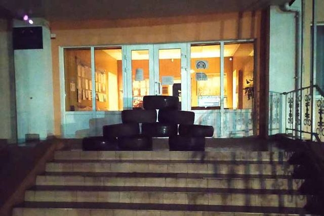 У Любимовского сельсовета прошла акция протеста автолюбителей