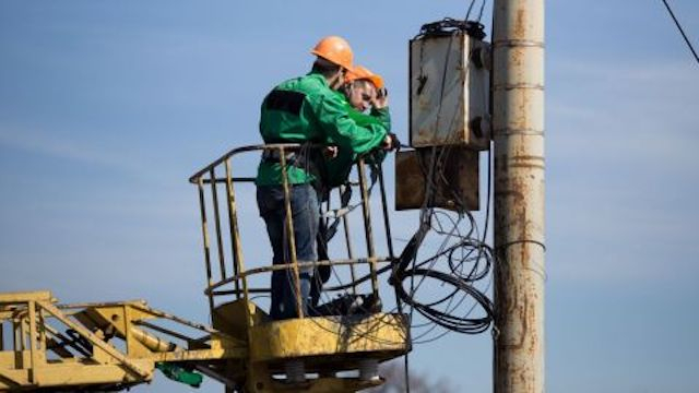 Энергетики восстановили электроснабжение для 44 абонентов в Херсоне