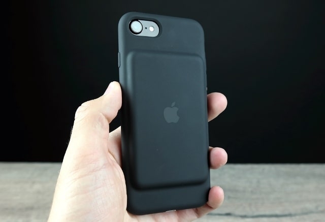 Пришло время готовиться к летнему отдыху: покупаем чехлы-батареи для iPhone, беспроводные зарядки