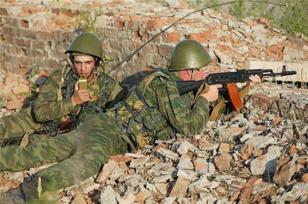 Военно-полевые учения для милиционеров 