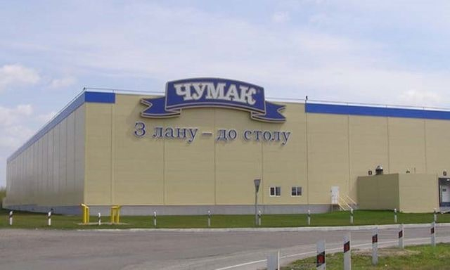 Российские оккупанты демонтируют оборудование завода «Чумак»