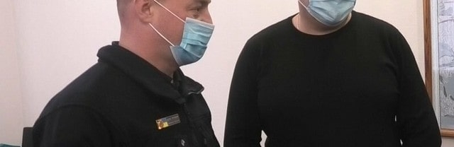 Жителю Херсона, который спас детей на дрейфующей льдине, вручили грамоту и подарок