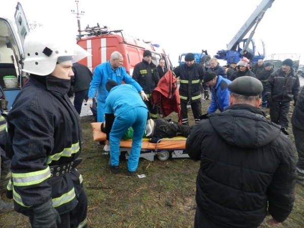 Сложнейшая операция по спасению человека продолжалась всю ночь
