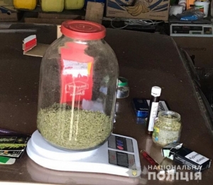 У многодетного отца нашли марихуану – мужчина утверждает, что хранил траву для себя