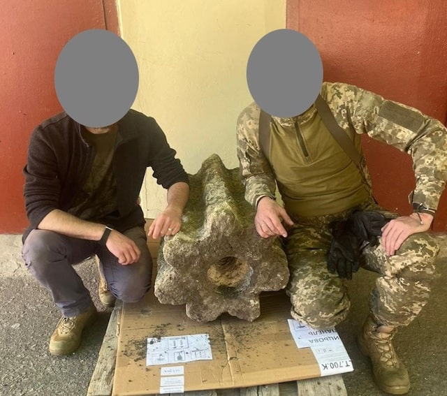 На Херсонщине нашли ценный артефакт, украинские солдаты передали его в музей