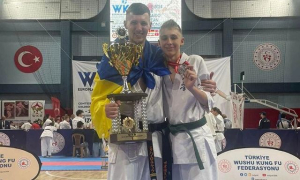 Еще двум спортсменам и одному тренеру назначены стипендии и премия