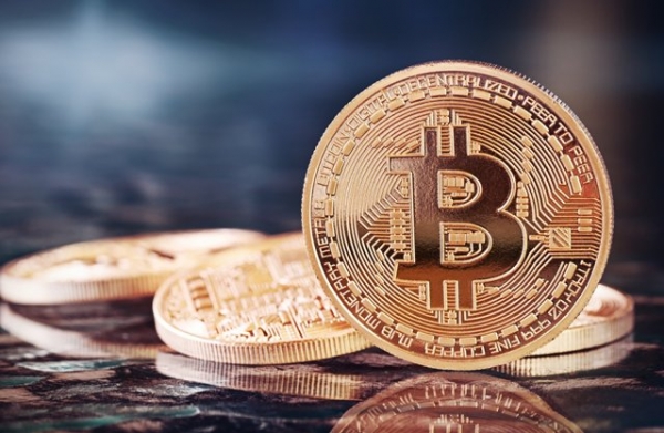 Биткоин: от чего зависит курс?