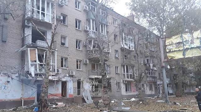 Россияне обстреляли пригород Херсона: от полученных ран скончался мужчина