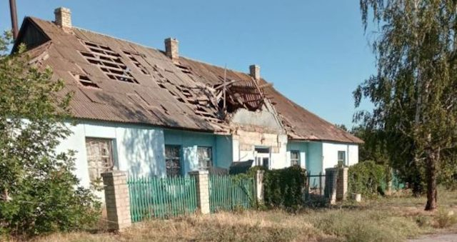 Оккупанты в селе Михайловка обстреляли фельдшерско-акушерский пункт