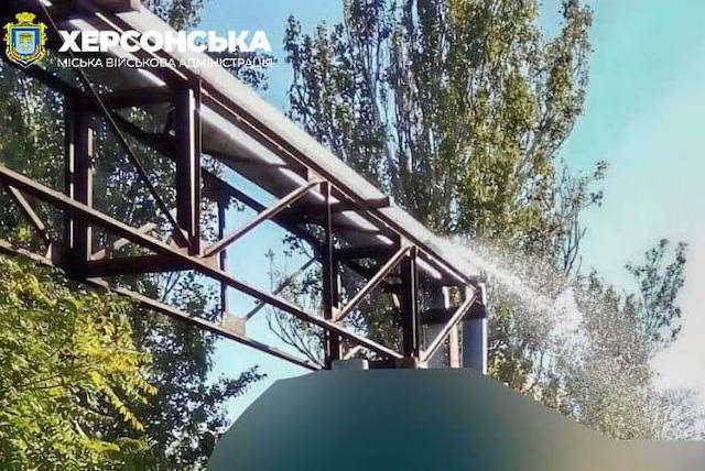 Оккупанты обстреляли в Херсоне теплотрассу, которая была подготовлена к работе