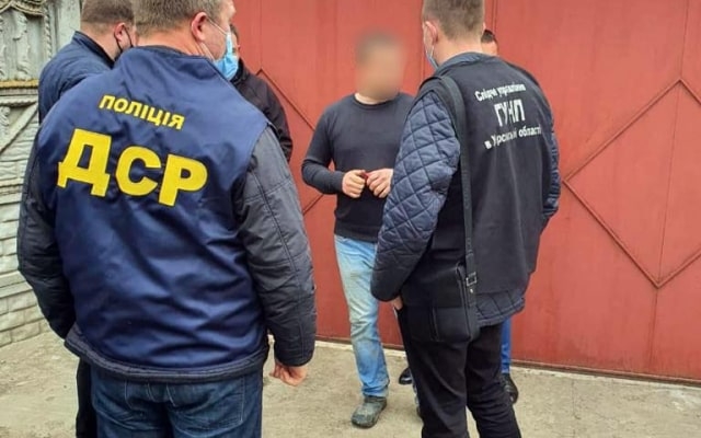 18 000 гривен за диплом – заведующий кафедрой вуза подозревается во взятке