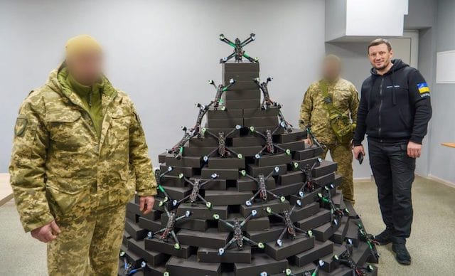 Двести ударных дронов получили украинские защитники от громад Херсонской области