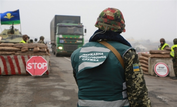 На КПП «Чонгар» у архиепископа требовали взятку