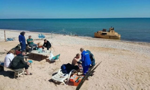 Потерпел крушение сухогруз РФ с зерном, экипаж прибился к берегу на Херсонщине