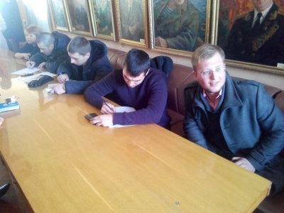 Депутатов облили зеленкой прямо в сессионном зале