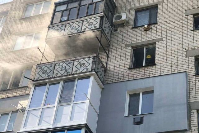 Пожар в многоэтажном доме – спасатели эвакуировали 25 человек