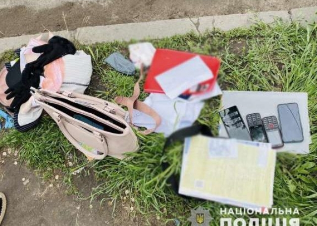 Мошенники из Днепра, менявшие деньги на бумажки, завершили свою «карьеру» в Херсоне