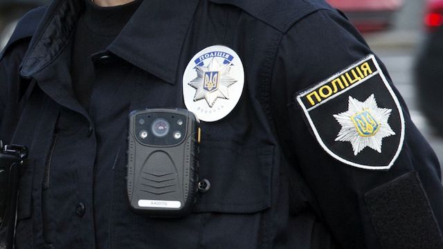 Полицейские спасли двух граждан, попавших под обстрел