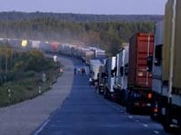 Куда подевались заторы на границе с АРК?