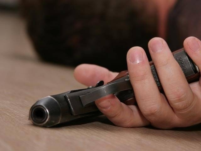 В областном центре застрелился пенсионер