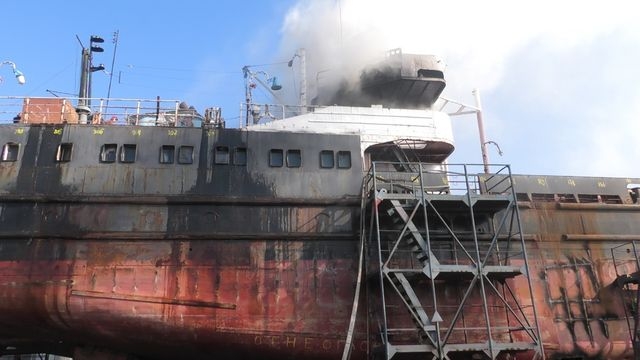 Пожар на судне в Херсоне – обошлось без жертв