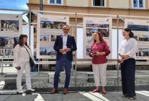 В Варшаве открылась выставка «Херсон. Израненное наследие»