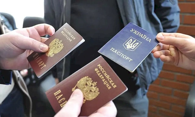 Россия провалила паспортизацию и разрешила голосовать по украинским паспортам
