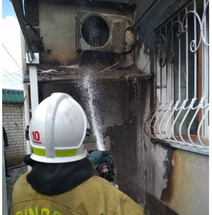 Пожар в частном доме – спасти строение от огня помогли соседи