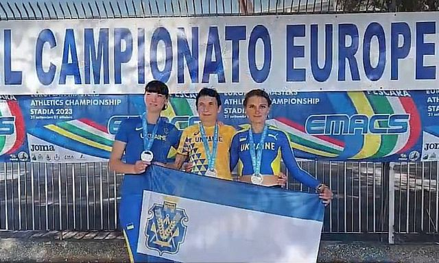 Учительница из Херсона и ее ученики стали серебряными призерами на чемпионате Европы