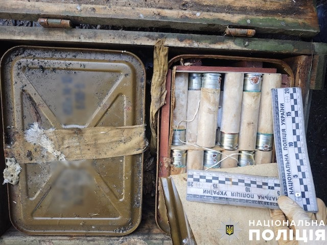 У жителя Бериславского района нашли целый арсенал оружия и боеприпасов (фото)