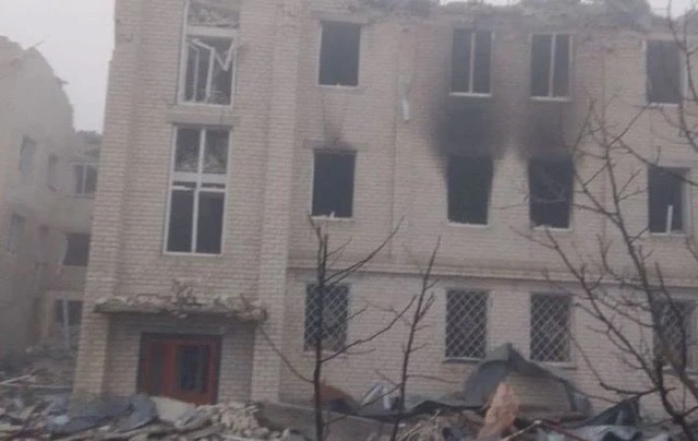 Россияне атаковали шестью бомбами больницу в Бериславе