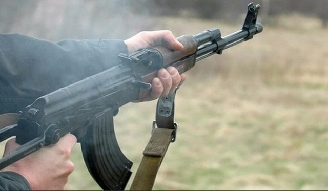 В Новой Каховке оккупанты расстреляли автомобиль с семьей – все погибли