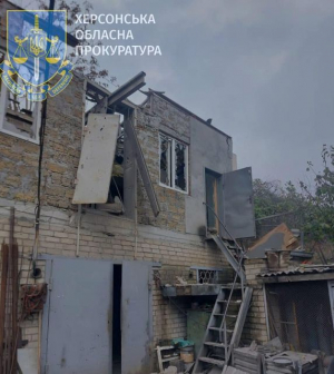 Во время обстрела Корабельного района Херсона в своем доме погиб мужчина