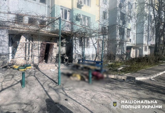 Артиллерийский удар по Шуменскому микрорайону Херсона – погибли 4 человека