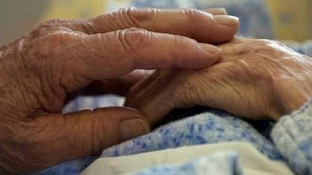 Внук избил свою 86-летнюю бабушку – пострадавшая в реанимации