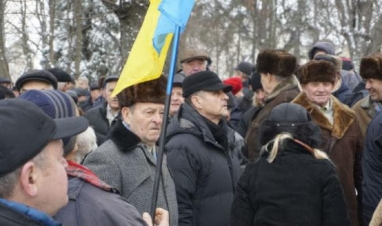 Военные пенсионеры провели акцию протеста, требовали пересчета пенсий