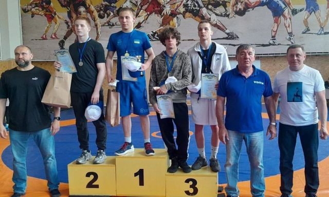 Двое херсонских спортсменов стали бронзовыми призерами турнира в Днепре