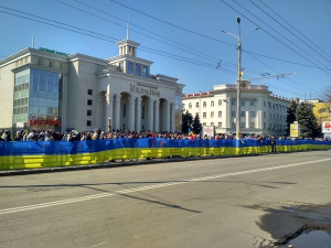 Массовый протест в Херсоне – российские оккупанты открыли огонь по демонстрации