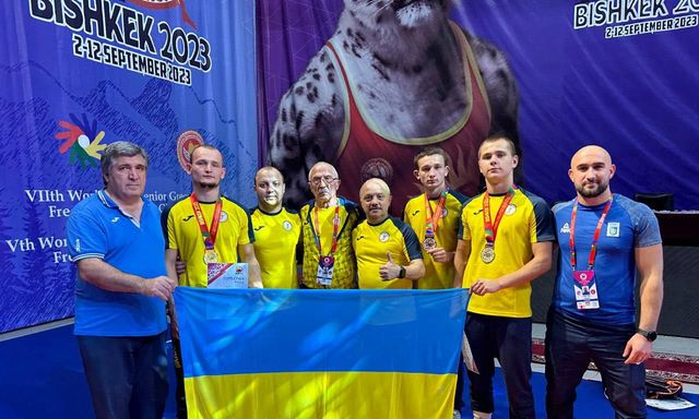 Херсонец стал чемпионом мира по греко-римской борьбе